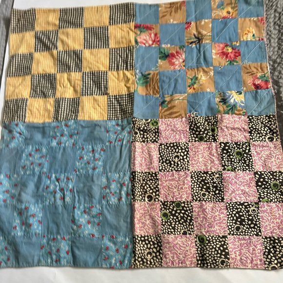 Colorful Patchwork Quilt - Picture 1 of 6